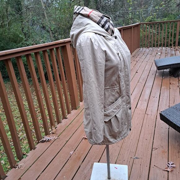 Burberry's Nova Check Jacket Coat Women Beige Size S - Picture 3 of 16